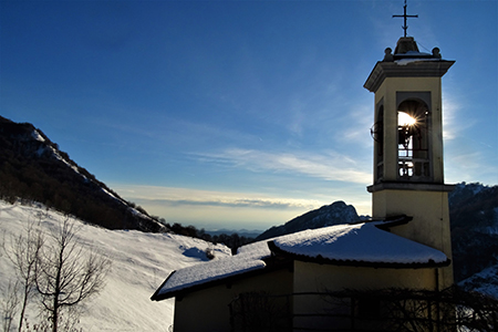 Alla piccola croce di cima Podona (1228 m) e alla grande croce dell’anticima (1183 m) da Salmezza l’8 marzo 2018 -  FOTOGALLERY